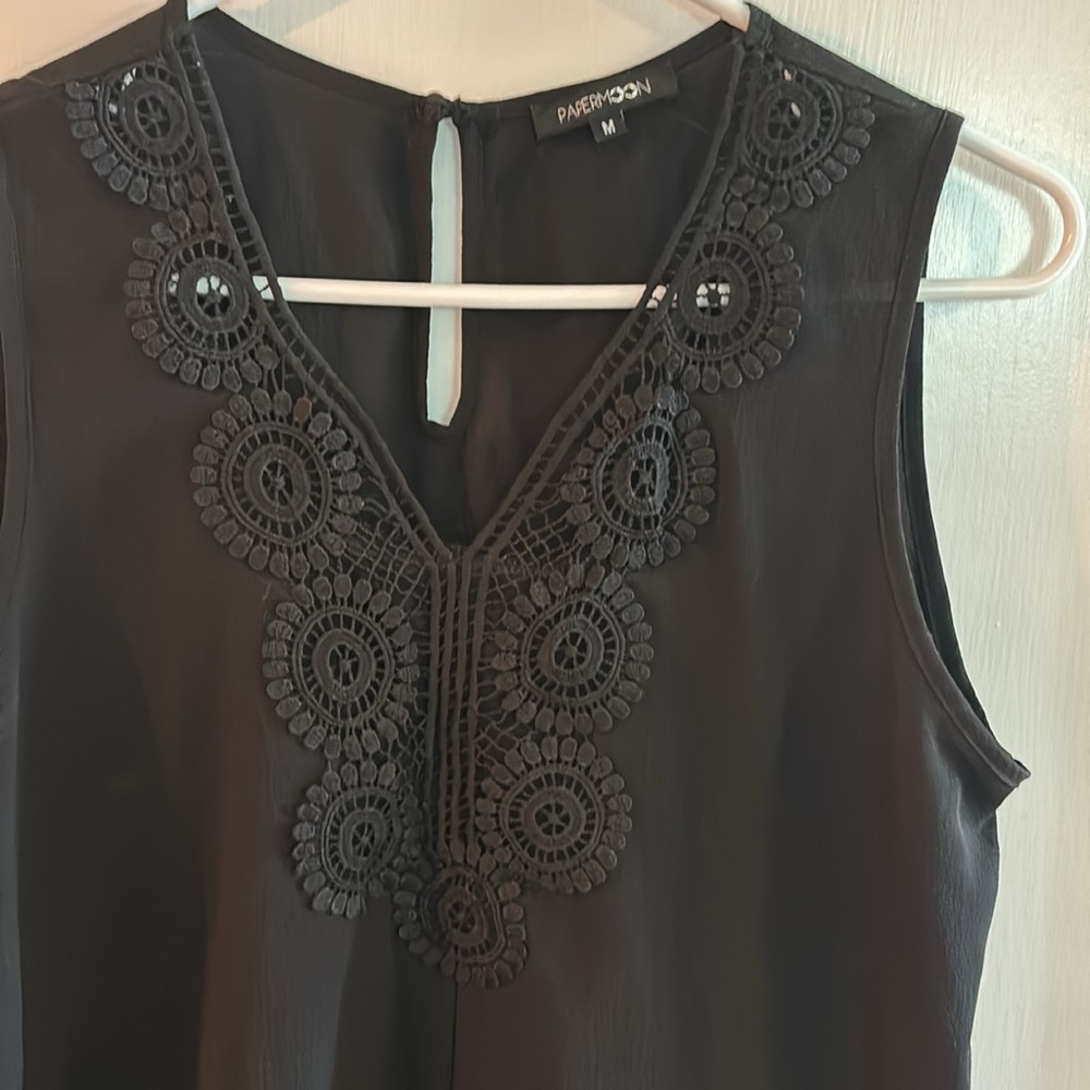 Black Detailed Sleeveless Blouse